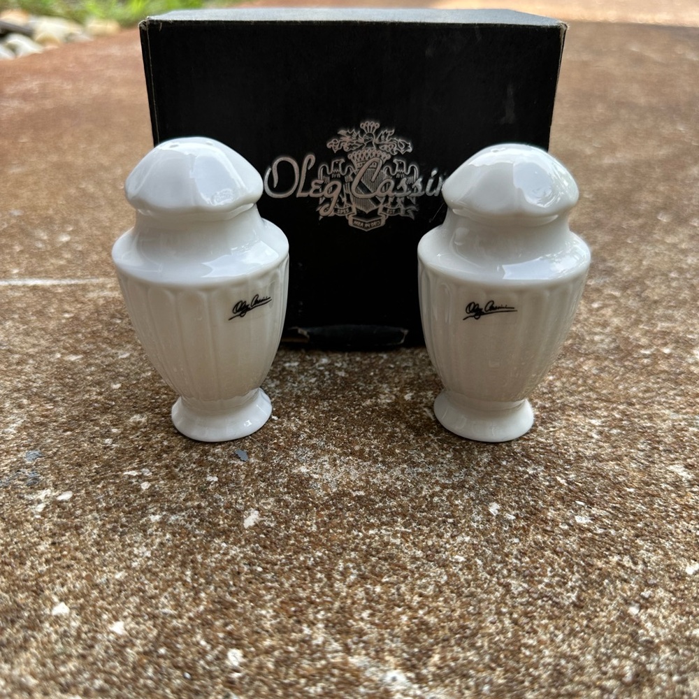 Oleg Cassini Vintage Salt and Pepper Shakers. NIB